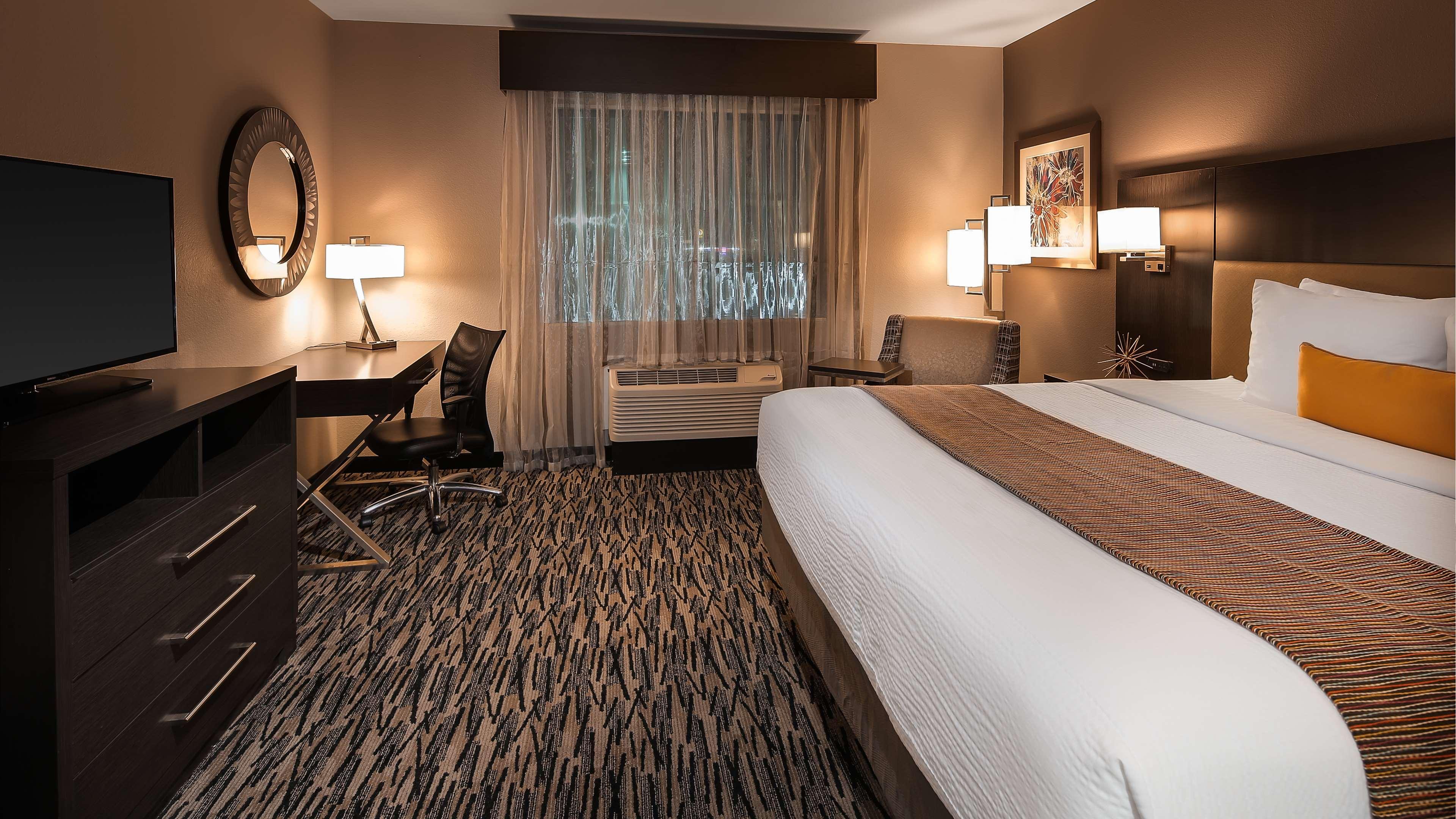 Western Executive Residency Baytown