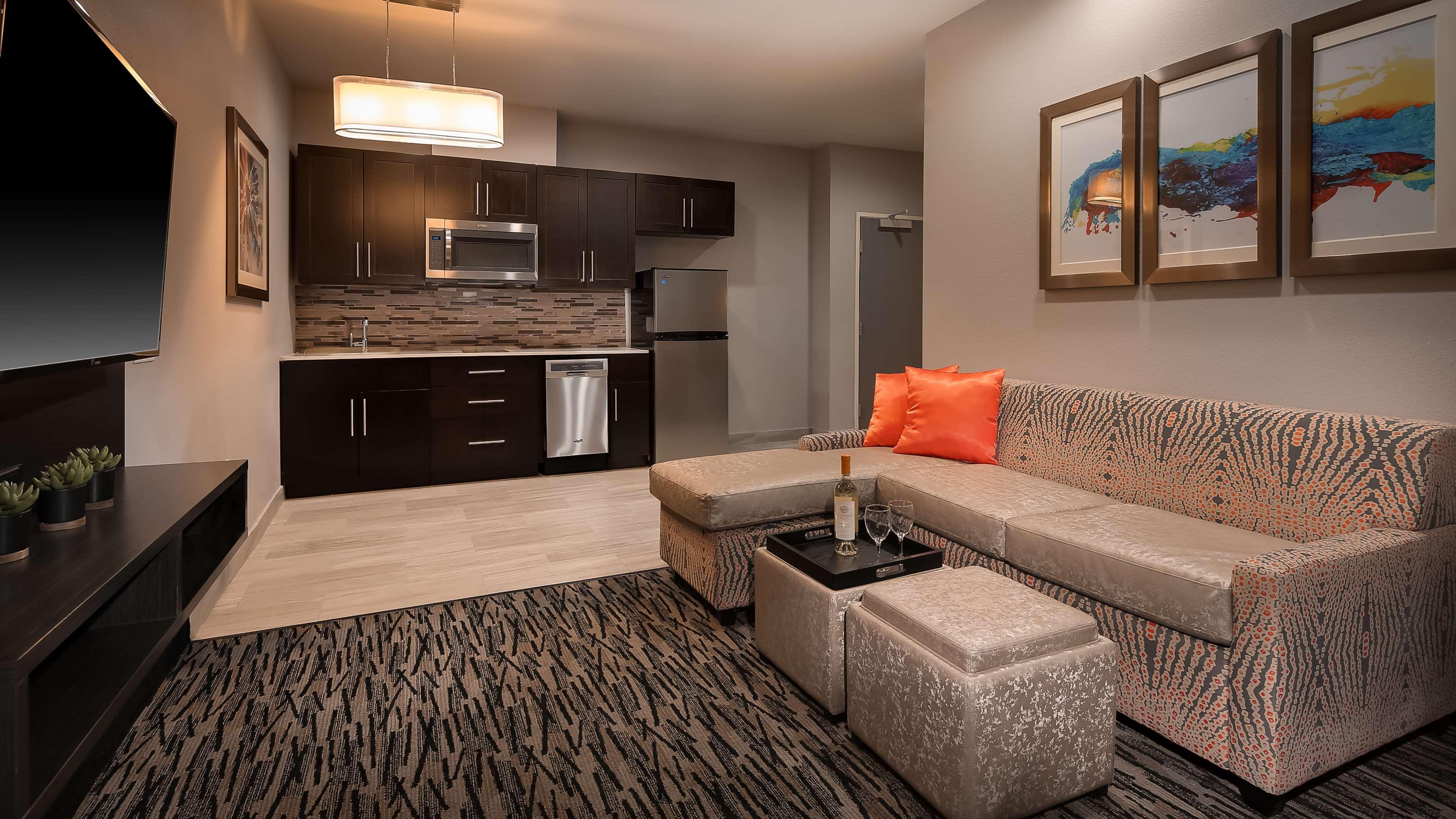 Hotel Western Executive Residency 3*