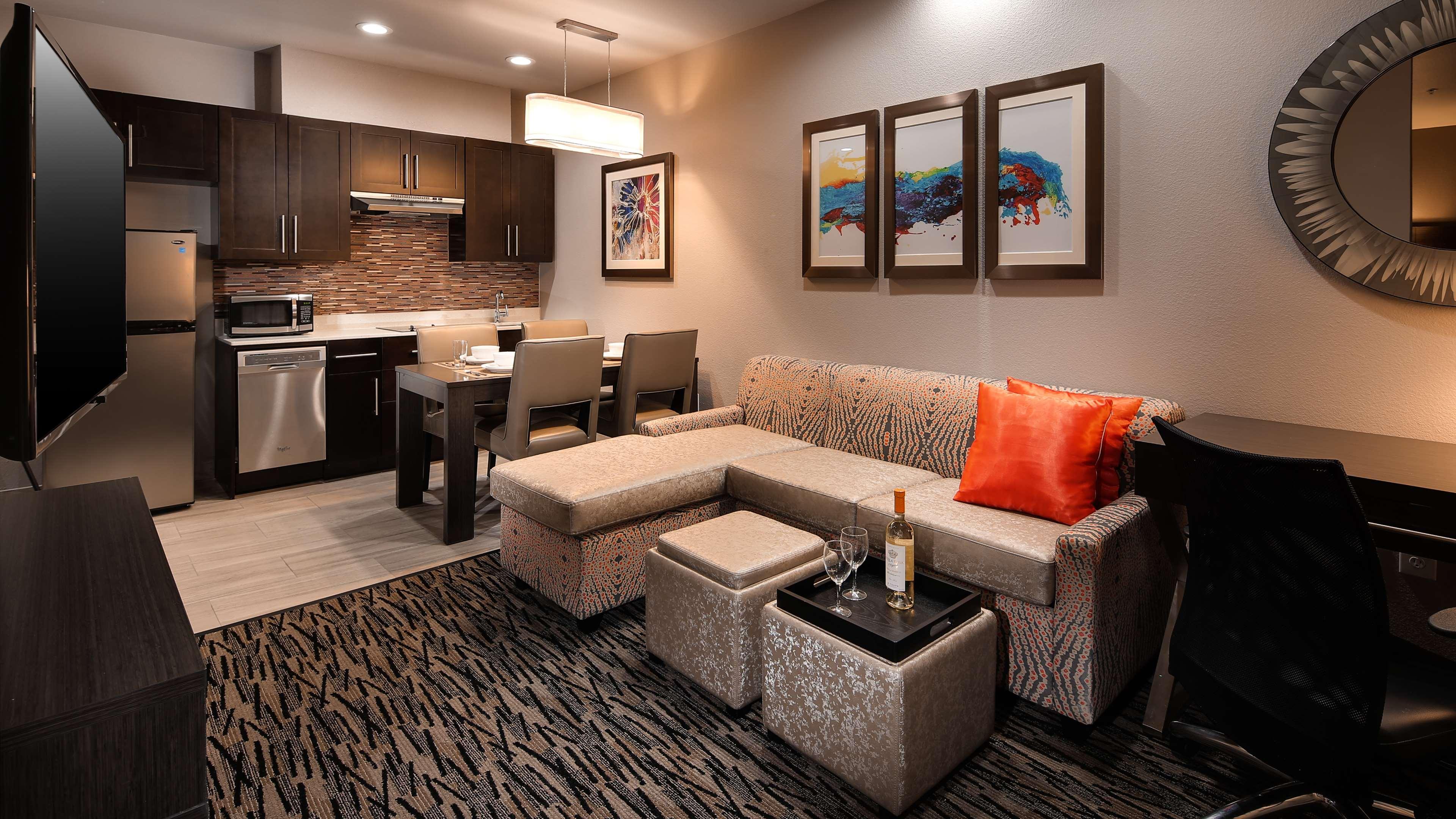 Hotel Western Executive Residency 3*