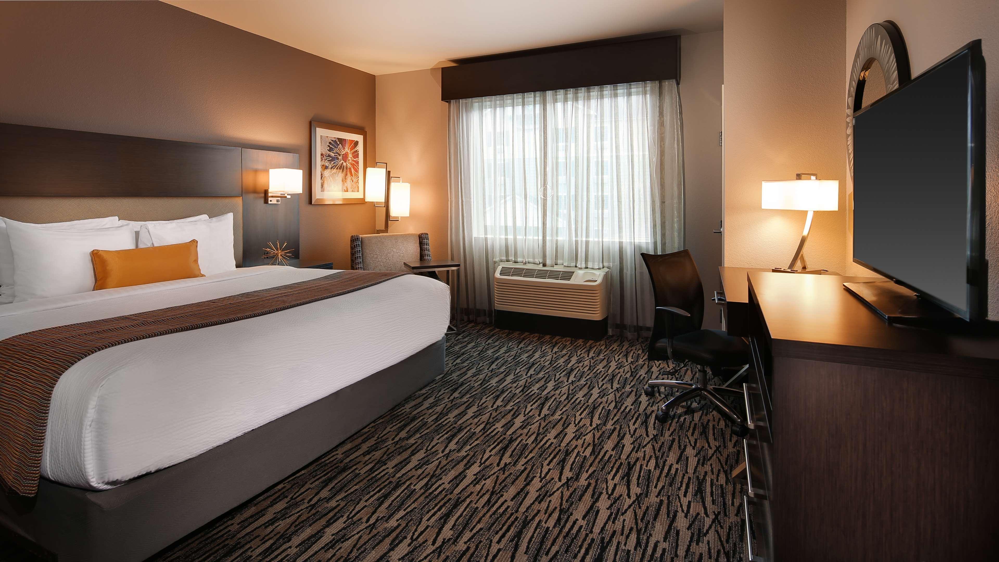 Western Executive Residency Baytown