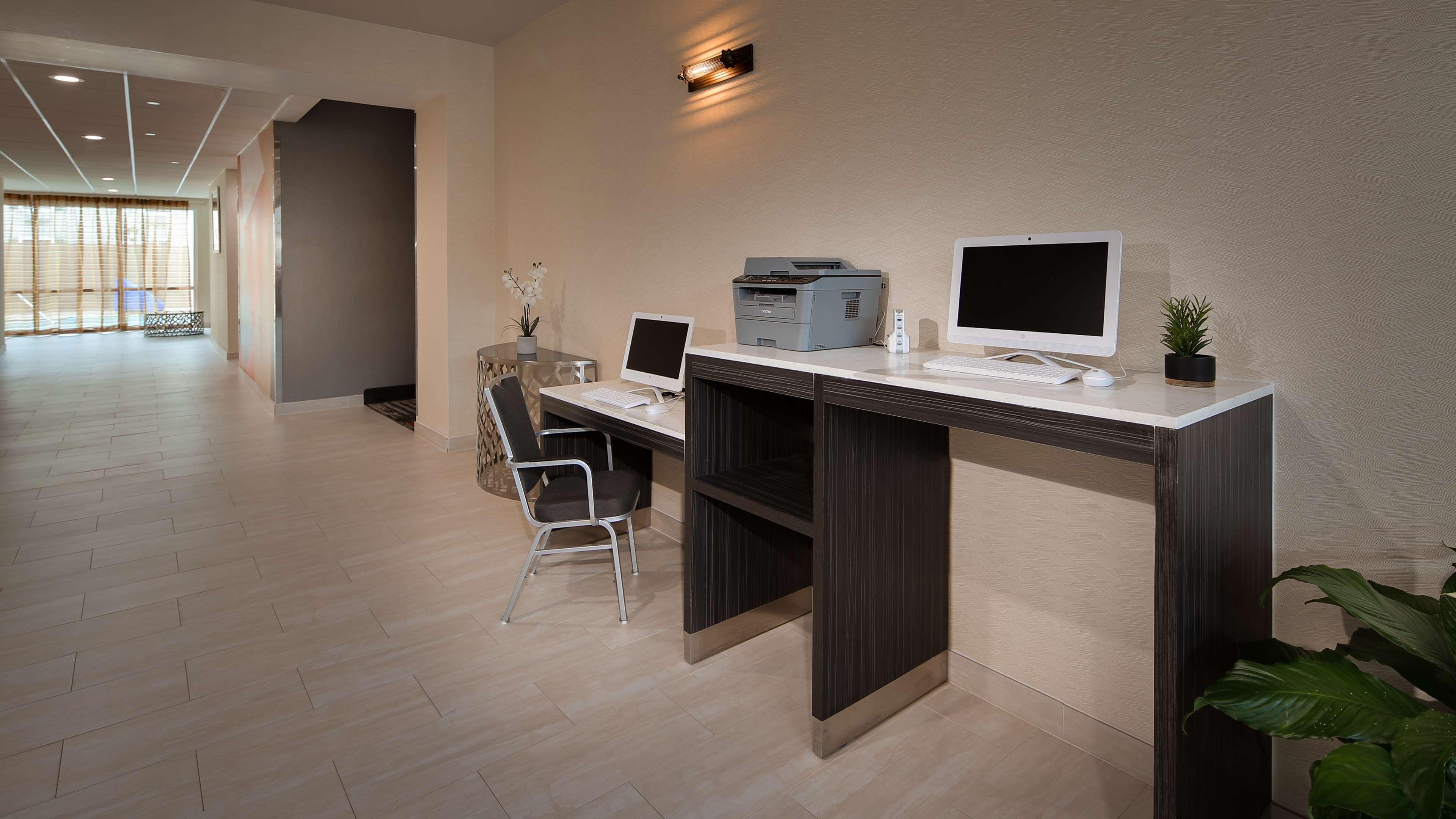 Hotel Western Executive Residency 3*