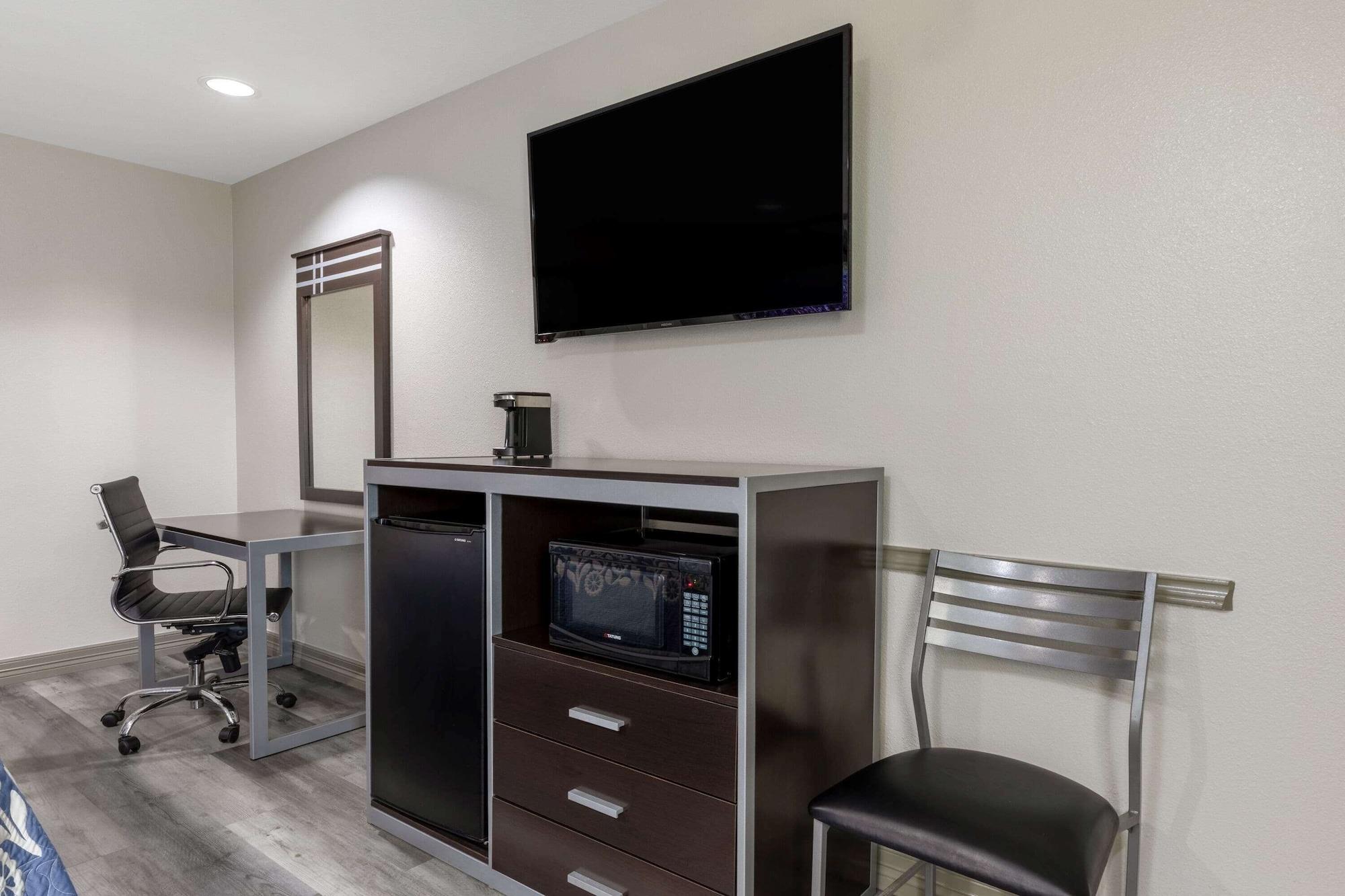 Western Executive Residency Baytown