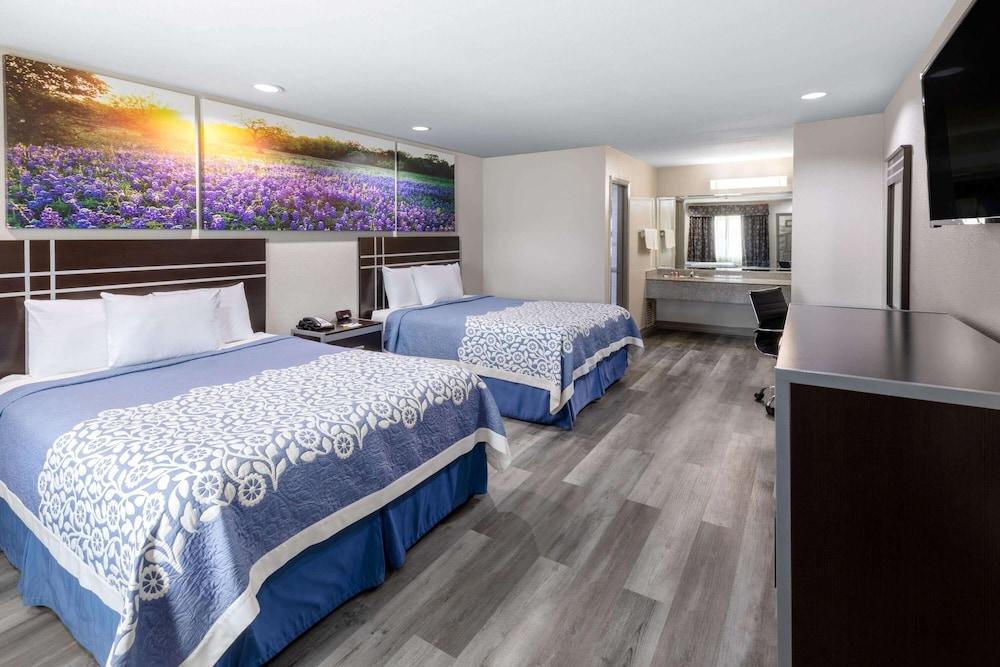 Hotel Western Executive Residency
