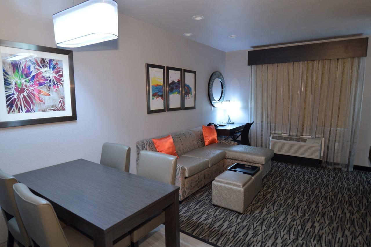 Hotel Western Executive Residency